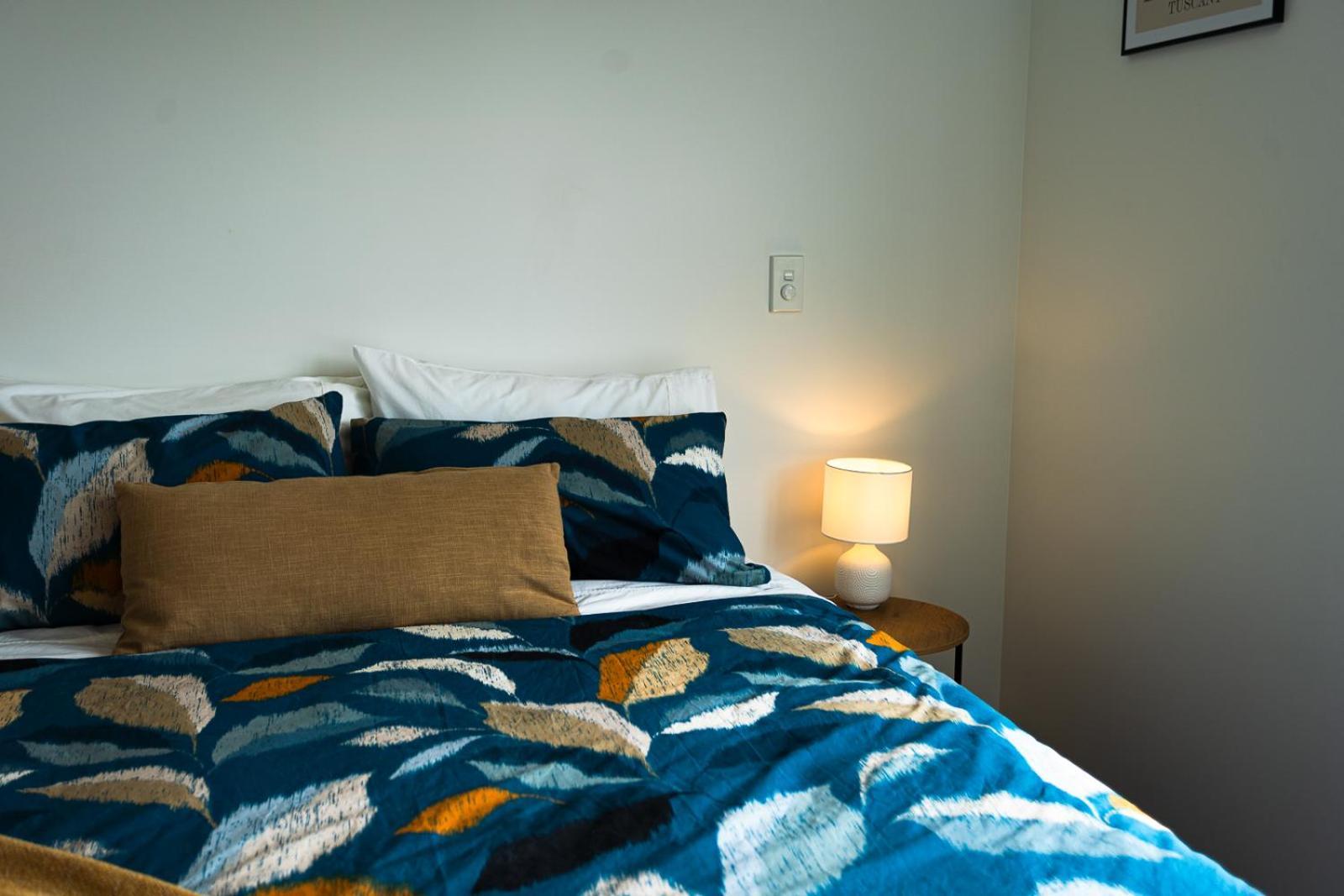 Modern 2 Bedroom Townhouse In Cbd With Parking! Sleeps 5 Christchurch Eksteriør billede