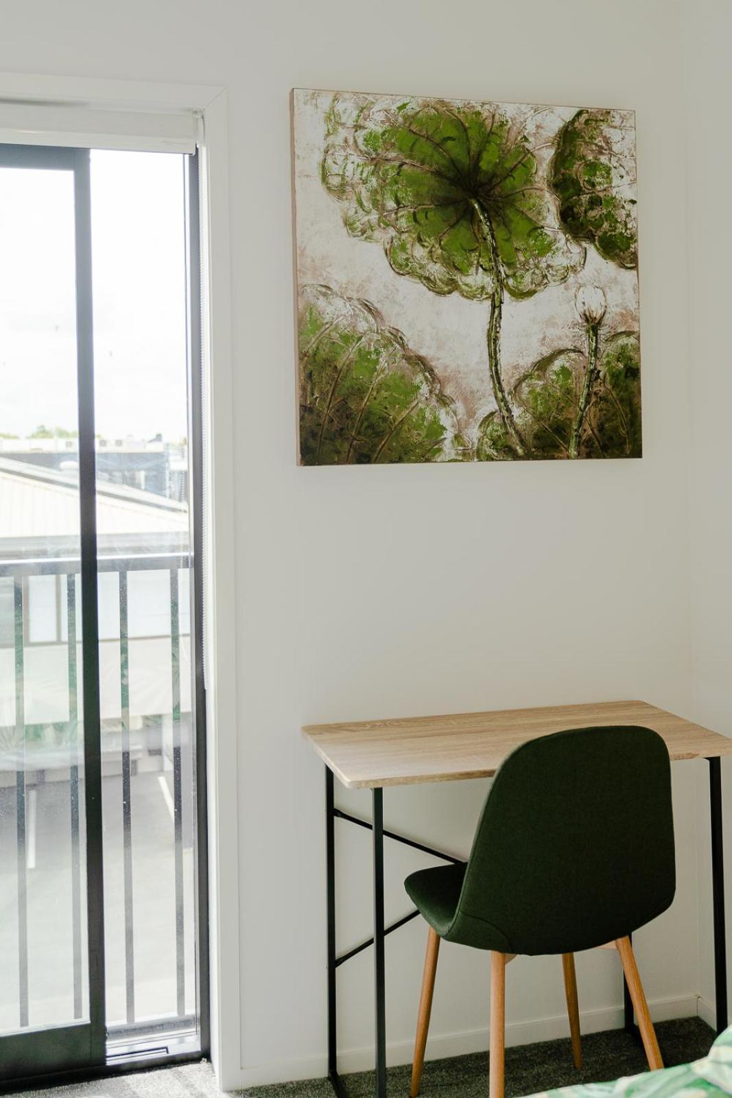 Modern 2 Bedroom Townhouse In Cbd With Parking! Sleeps 5 Christchurch Eksteriør billede