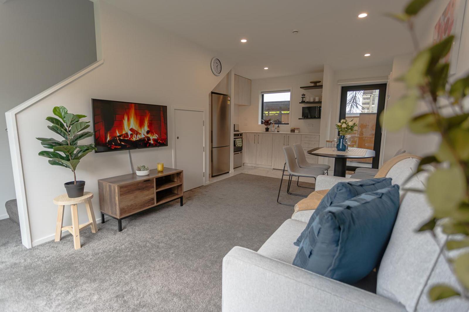Modern 2 Bedroom Townhouse In Cbd With Parking! Sleeps 5 Christchurch Eksteriør billede